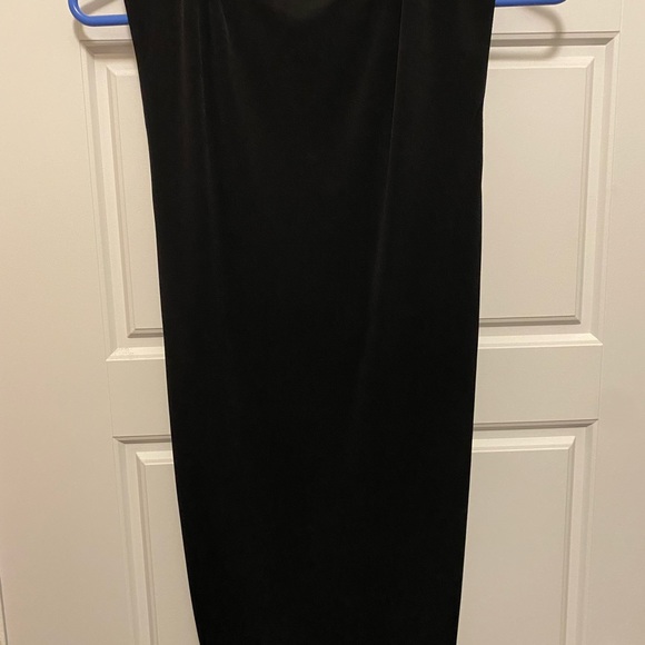 Black Le Chateau Halter shirt - Picture 2 of 5